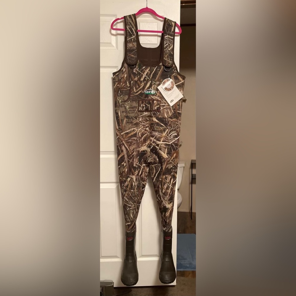RealTree Max5 Waders NWT size 7